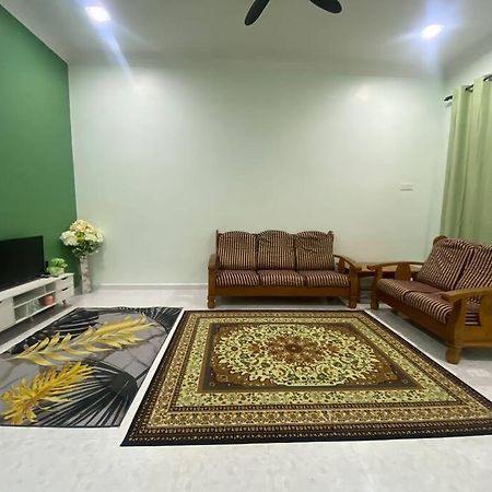 Homestay Kak Tiy Kuala Terengganu Luaran gambar